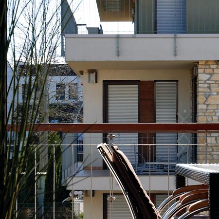 Lakeside Luxury Apartment Zamárdi Buitenkant foto