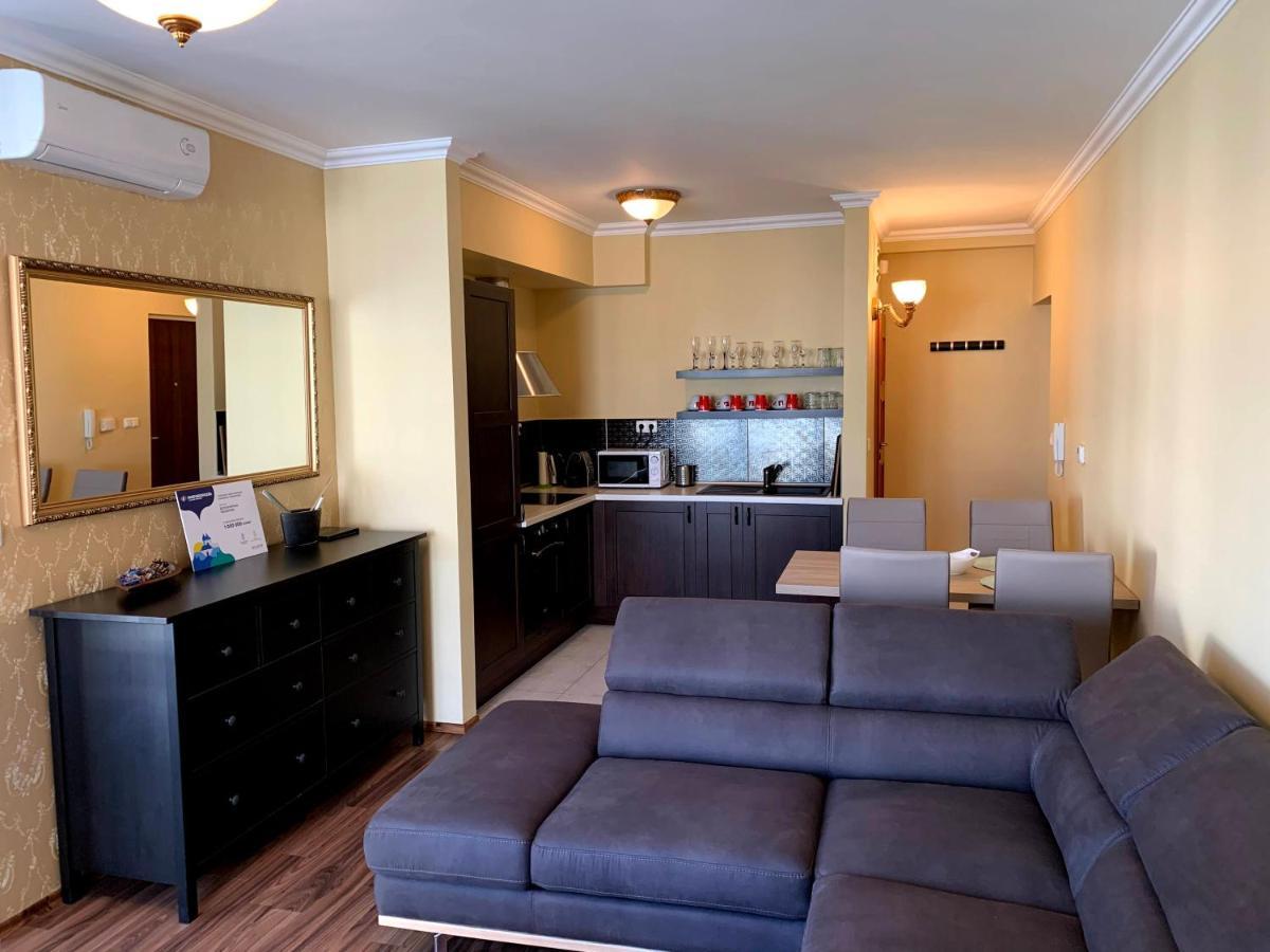 Lakeside Luxury Apartment Zamárdi Buitenkant foto