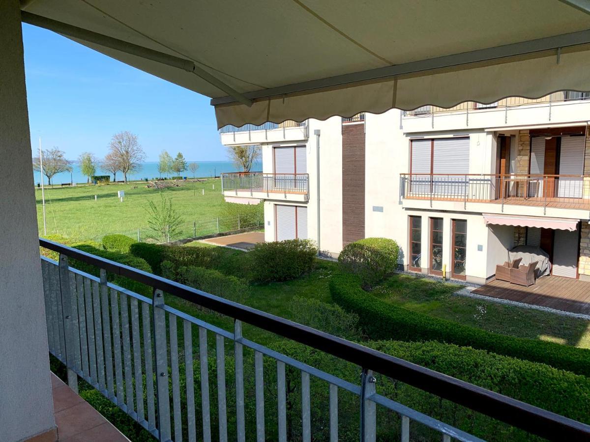 Lakeside Luxury Apartment Zamárdi Buitenkant foto